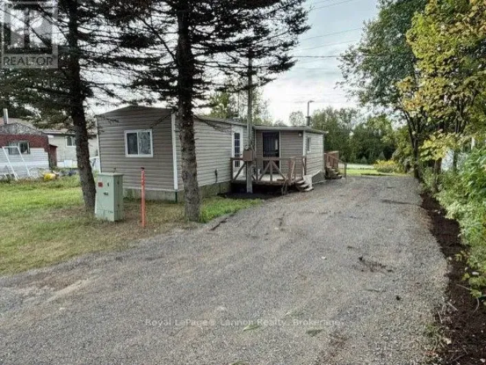 7 SARAWAK DRIVE, Thunder Bay