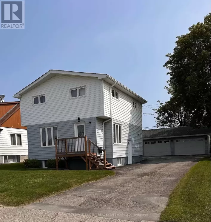 7 SPRUCE STREET, Kapuskasing