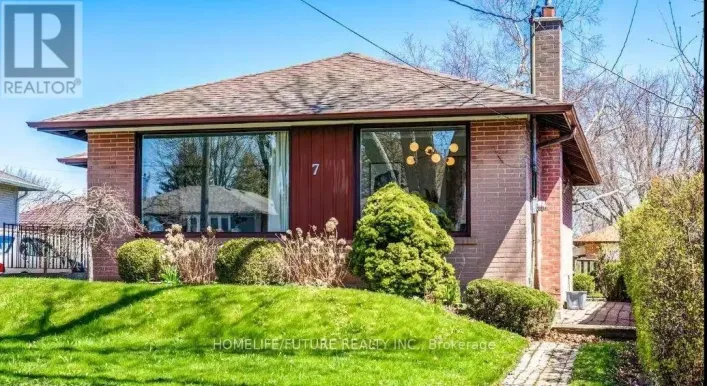 7 STONEHENGE CRESCENT, Toronto