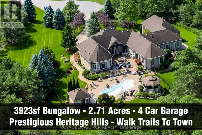 7 SUGARBUSH LANE, Uxbridge