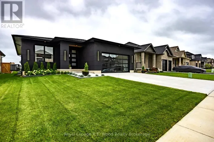 7 SYCAMORE DRIVE, Tillsonburg