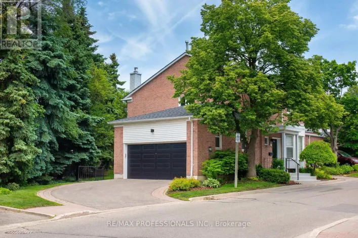 7 TAMARACK CIRCLE, Toronto