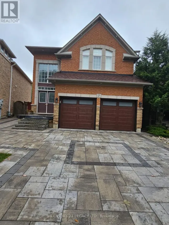 7 TRAILSIDE WALK, Brampton