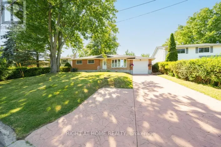 7 WALLIS AVENUE, West Lincoln