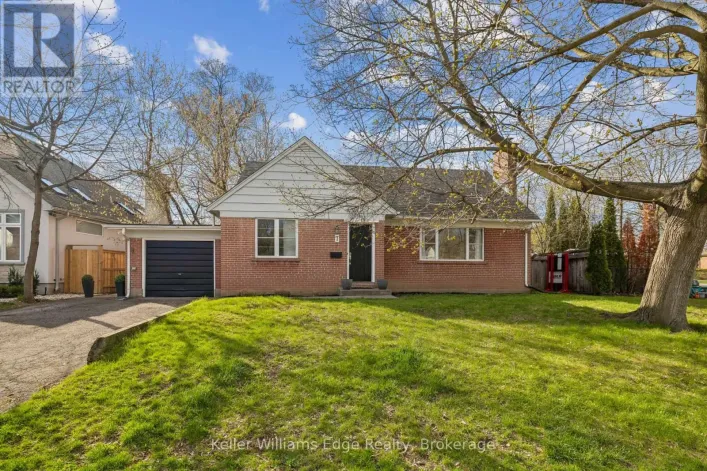 7 WASHINGTON AVENUE, Oakville