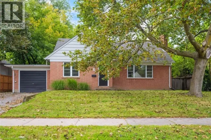 7 WASHINGTON Avenue, Oakville