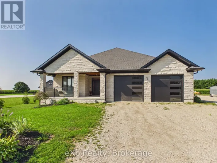 7 WEISS DRIVE, South Bruce