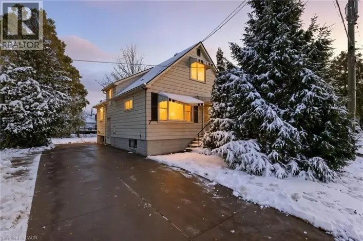 7 WEST 3RD Street, Hamilton