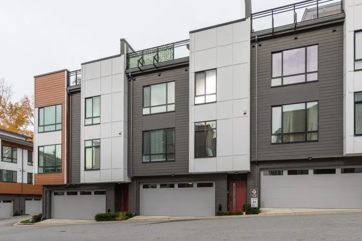 70 16433 19 AVENUE, Surrey