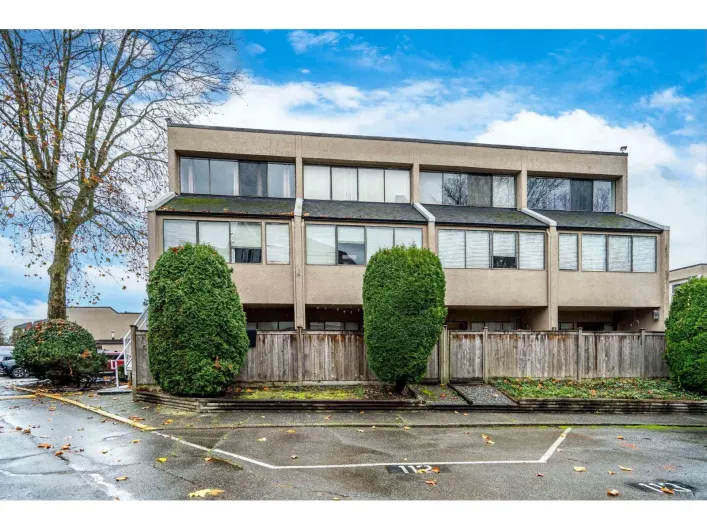 70 17712 60 AVENUE, Surrey