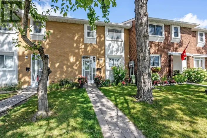 70 - 3 CENTENNIAL PK ROAD, Toronto