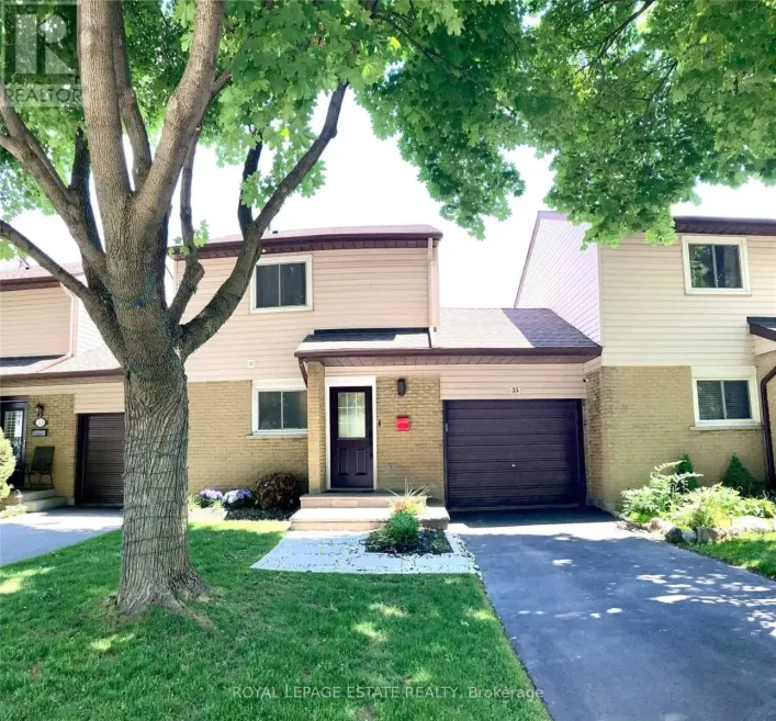 70 - 35 QUEENSLEA DRIVE, Hamilton