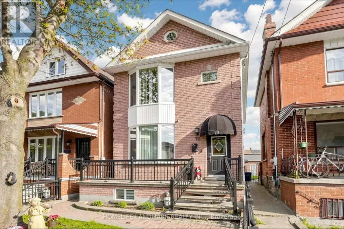 70 BARTLETT AVENUE, Toronto
