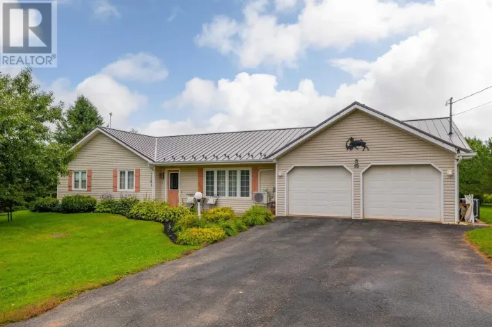 House for sale: 70 East Suffolk Road Ext, Suffolk