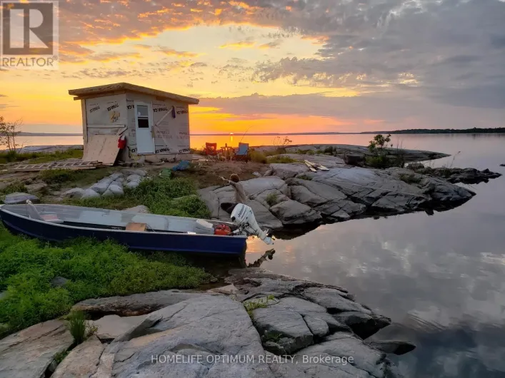 70 GEORGIAN BAY ISLAND, Georgian Bay