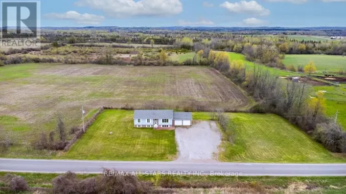 70 HILLHEAD ROAD, Kawartha Lakes