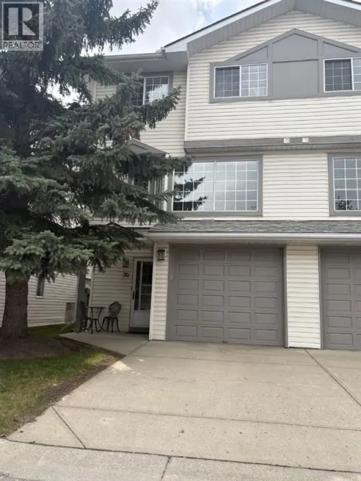 70 Kingsland Villas SW, Calgary