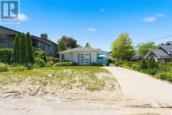 70 OAK STREET, Lambton Shores
