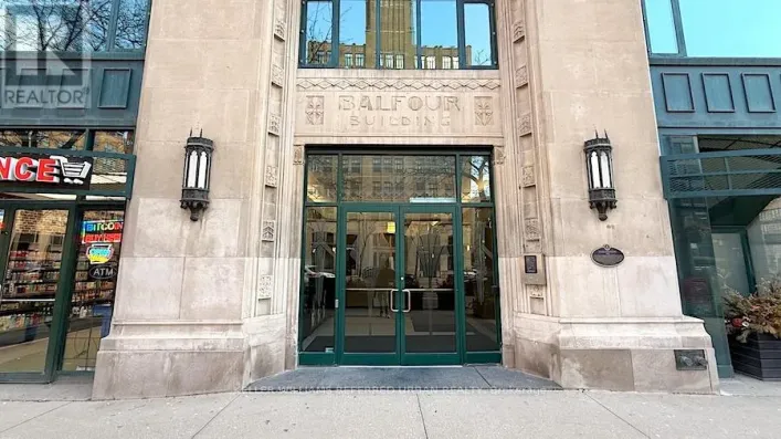 700 - 119 SPADINA AVENUE, Toronto