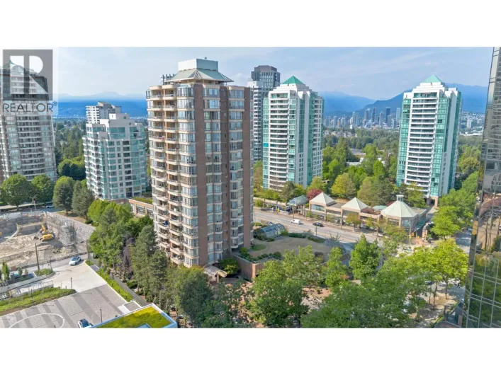 700 5967 WILSON AVENUE, Burnaby