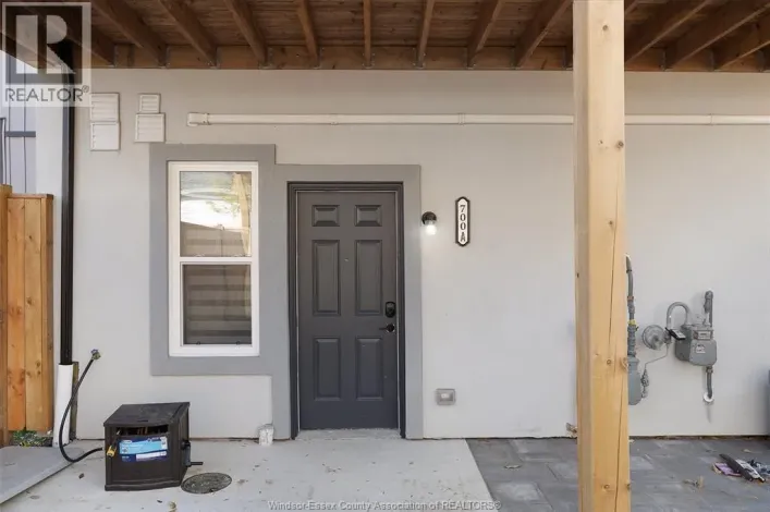 700 BROCK Unit# A, Windsor