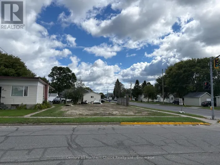 700 CROWE AVENUE, Fort Frances