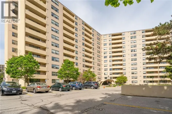 700 DYNES Road Unit# 811, Burlington
