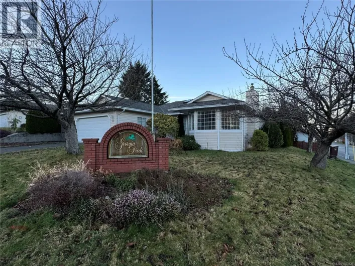 700 Georgia Dr, Campbell River