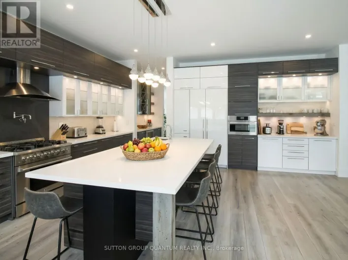 700 HILLCREST ROAD, Pickering