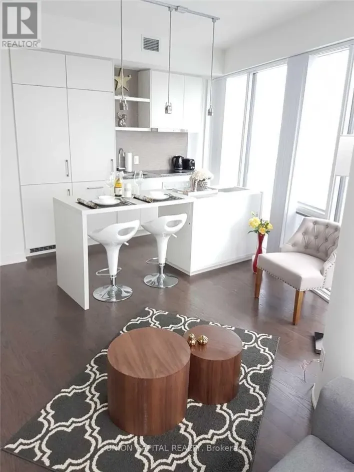 7002 - 88 HARBOUR STREET, Toronto