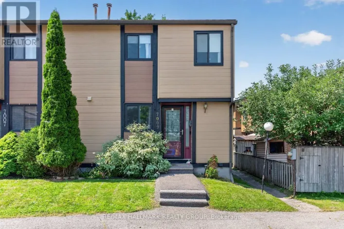 7009 BILBERRY DRIVE, Ottawa