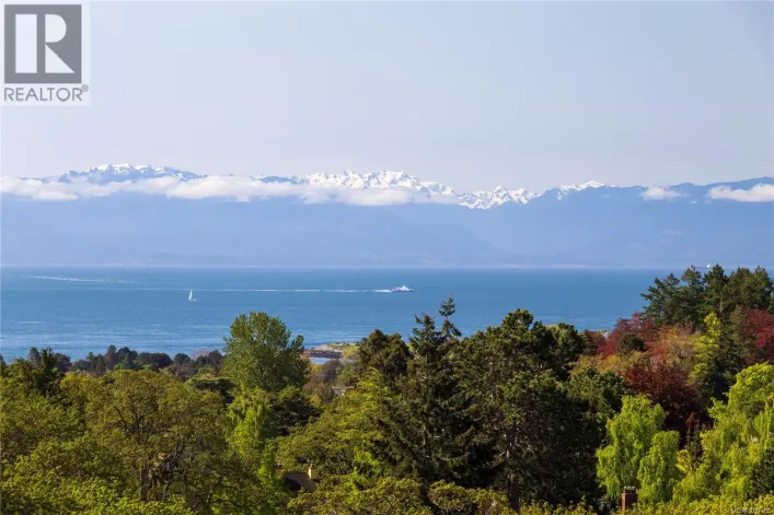 701 1033 Belmont Ave, Victoria