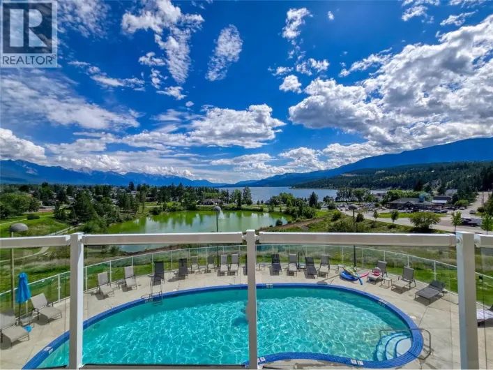 701 14A Crescent Unit# 102, Invermere