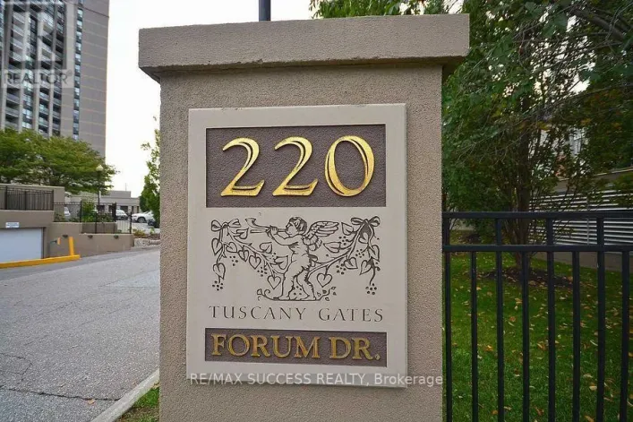 701 - 220 FORUM DRIVE, Mississauga
