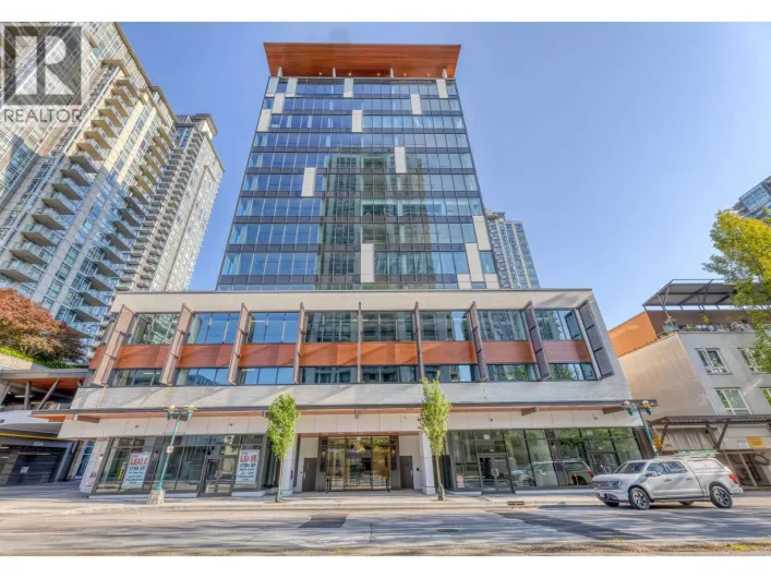 701 2992 GLEN DRIVE, Coquitlam