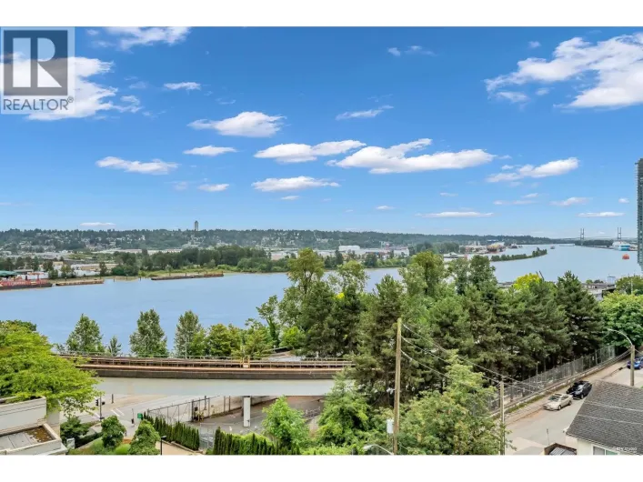 701 31 ELLIOT STREET, New Westminster
