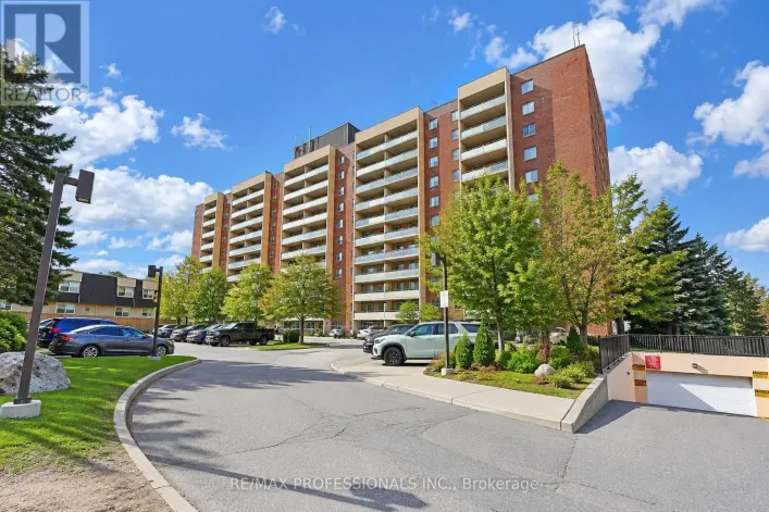 701 - 31 FOUR WINDS DRIVE, Toronto