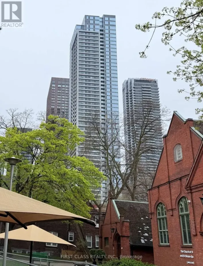 701 - 609 SHERBOURNE STREET, Toronto