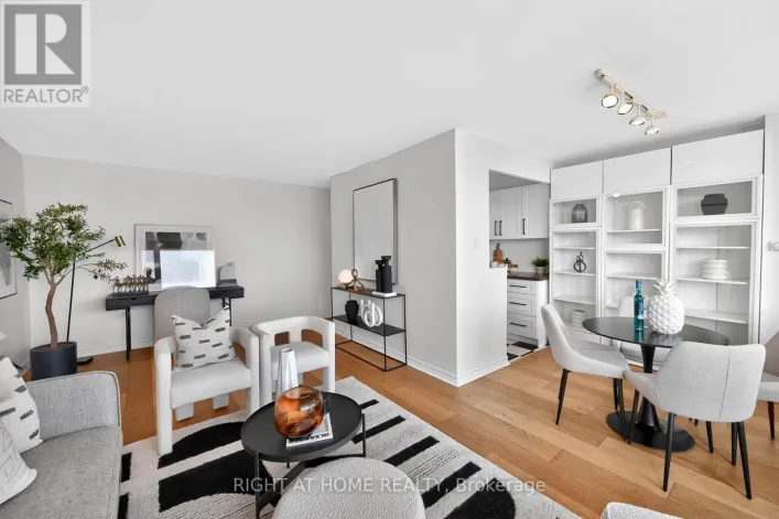 701 - 74 SPADINA ROAD, Toronto