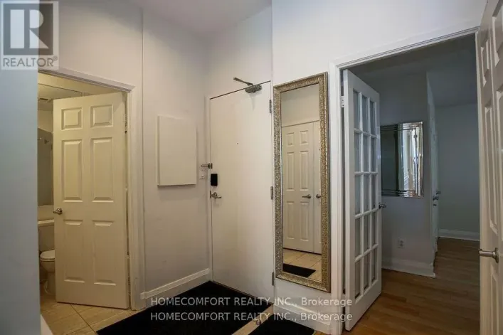 701 - 8 WELLESLEY STREET E, Toronto