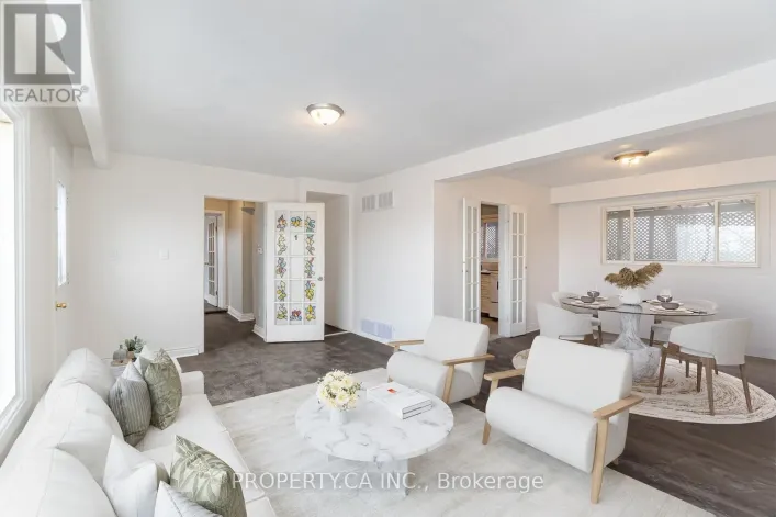 701 FINCH AVENUE W, Toronto