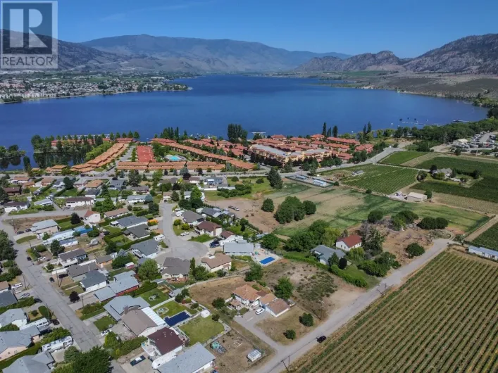7010 TAMARACK Drive, Osoyoos