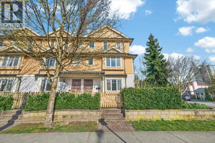 7012 GRIFFITHS AVENUE, Burnaby
