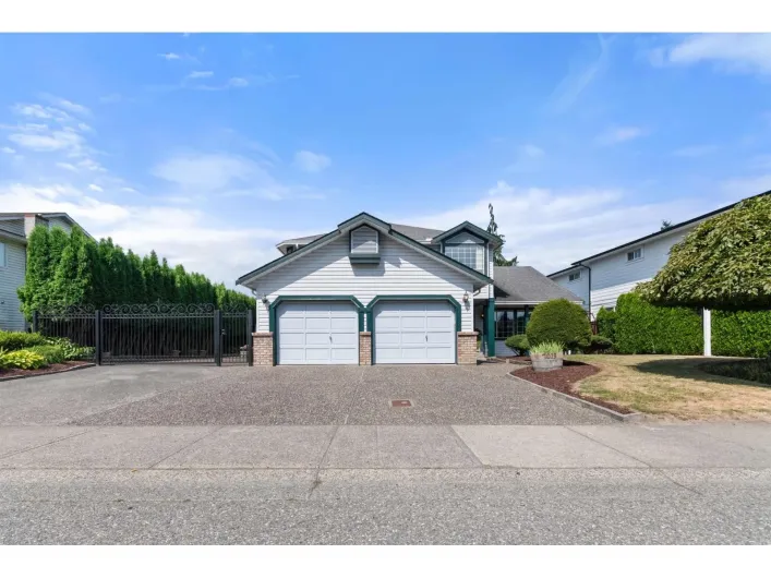 7019 WILTSHIRE STREET|Sardis West Vedder, Chilliwack