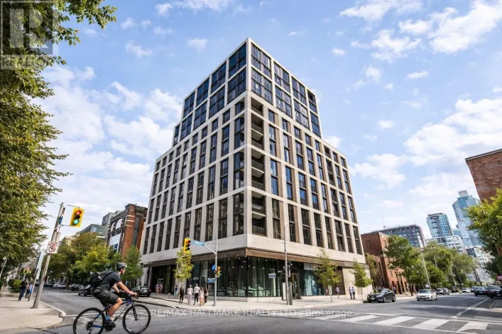 702 - 123 PORTLAND STREET, Toronto