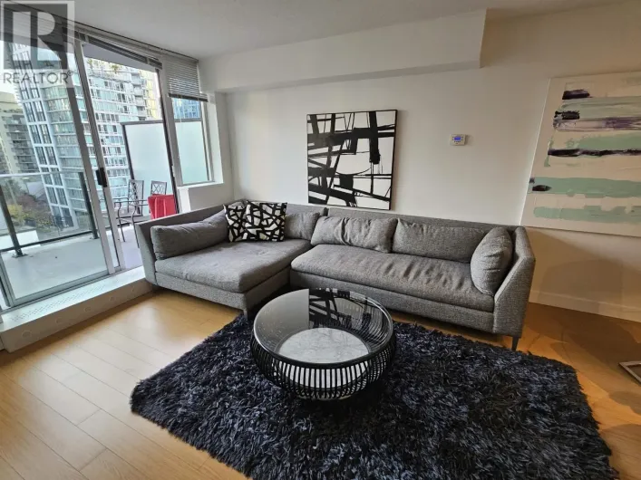 702 1325 ROLSTON STREET, Vancouver