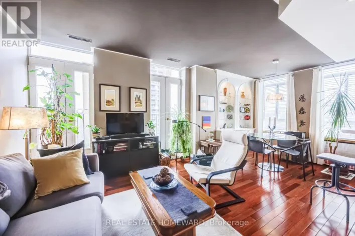 702 - 135 MAITLAND STREET, Toronto