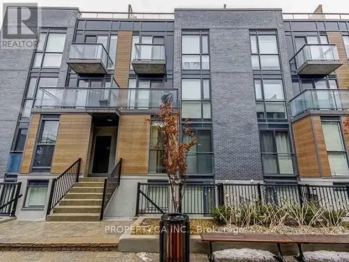 702 - 15 SOUSA MENDES STREET, Toronto