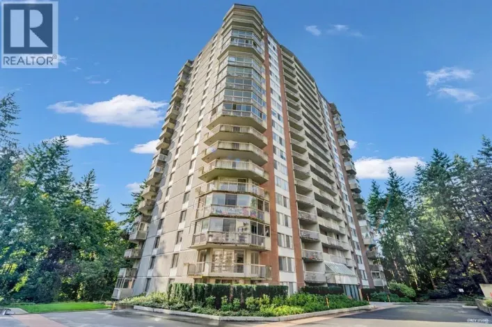 702 2024 FULLERTON AVENUE, North Vancouver