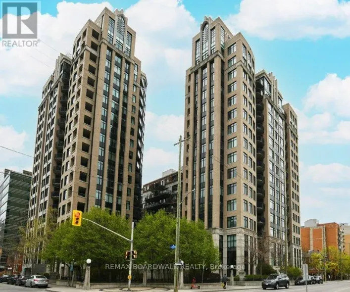 702 - 245 KENT STREET, Ottawa